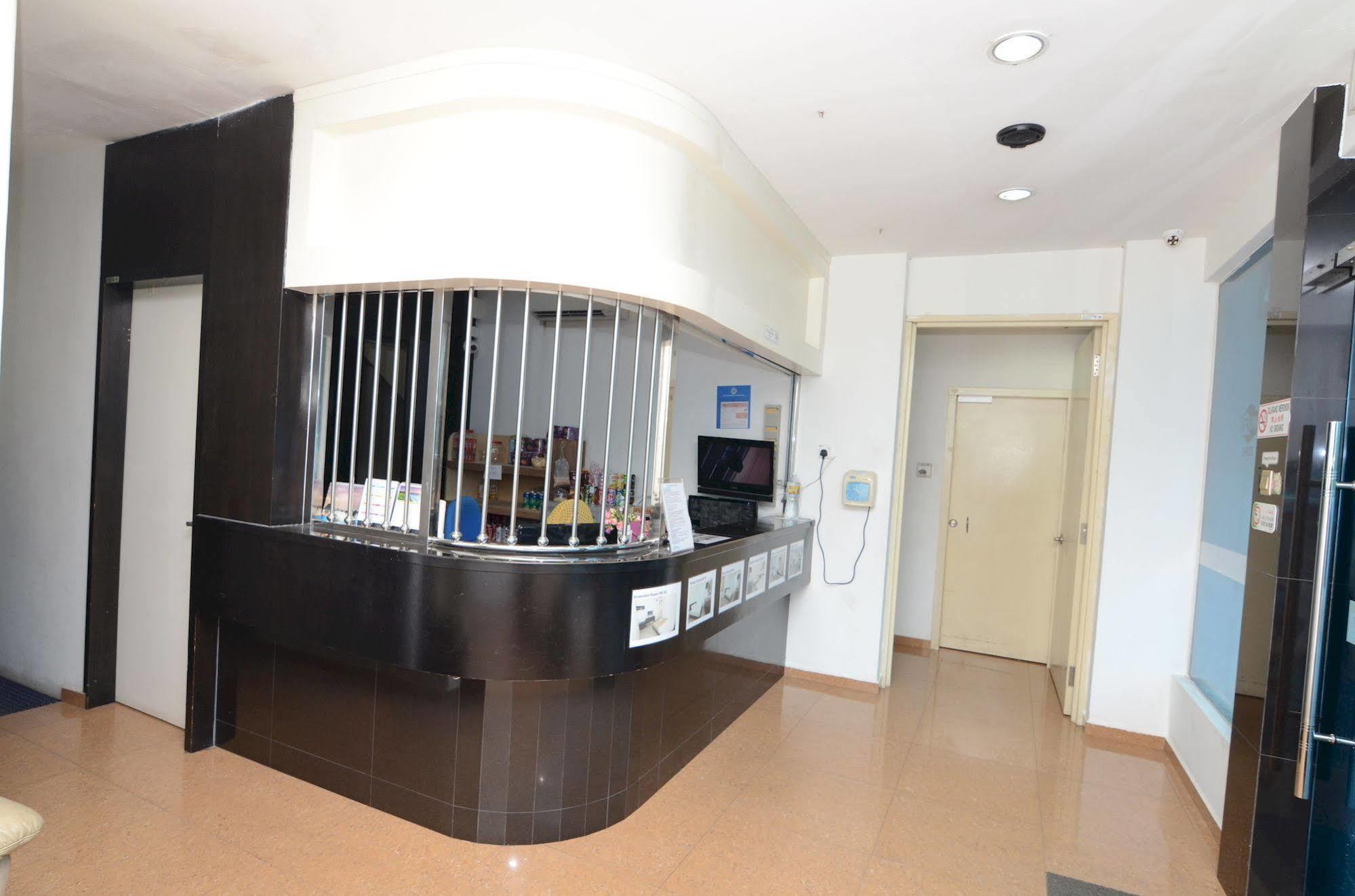 Hotel Alam Indi Джохор-Бару Экстерьер фото
