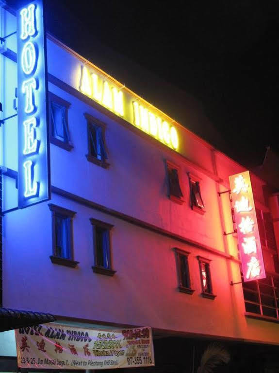 Hotel Alam Indi Джохор-Бару Экстерьер фото